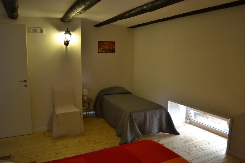 Monaciello Bed & Breakfast Napoli Cameră foto